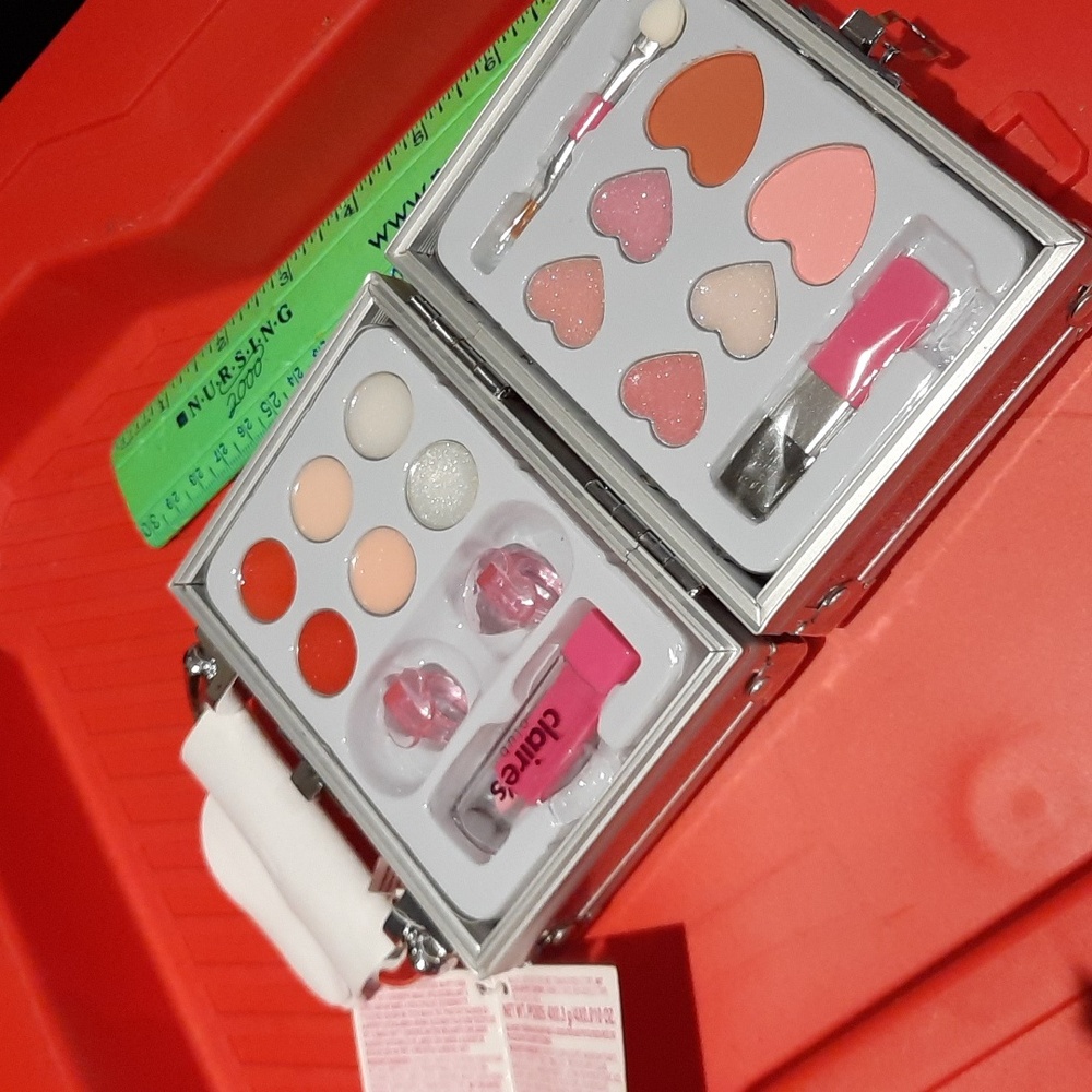 NWT Claire's Travel Case Make-up Rings Bundle Sparkle Case Reusable 18pc